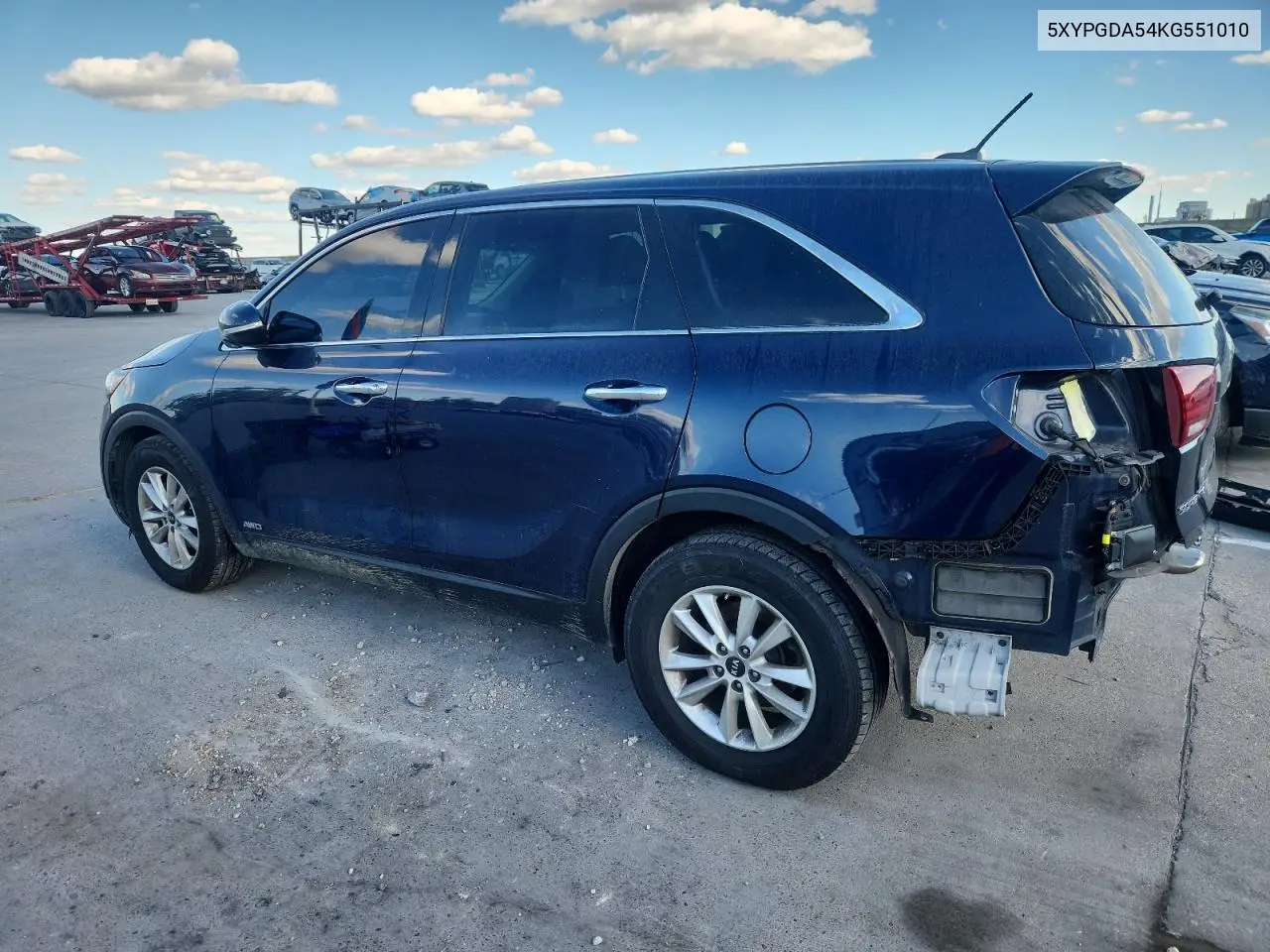 5XYPGDA54KG551010 2019 Kia Sorento Lx