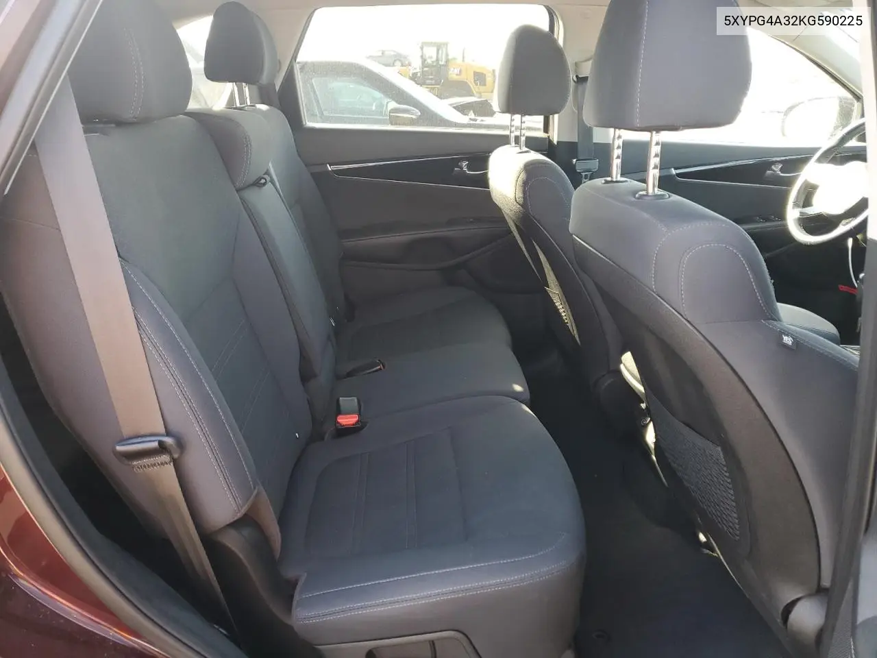 5XYPG4A32KG590225 2019 Kia Sorento L