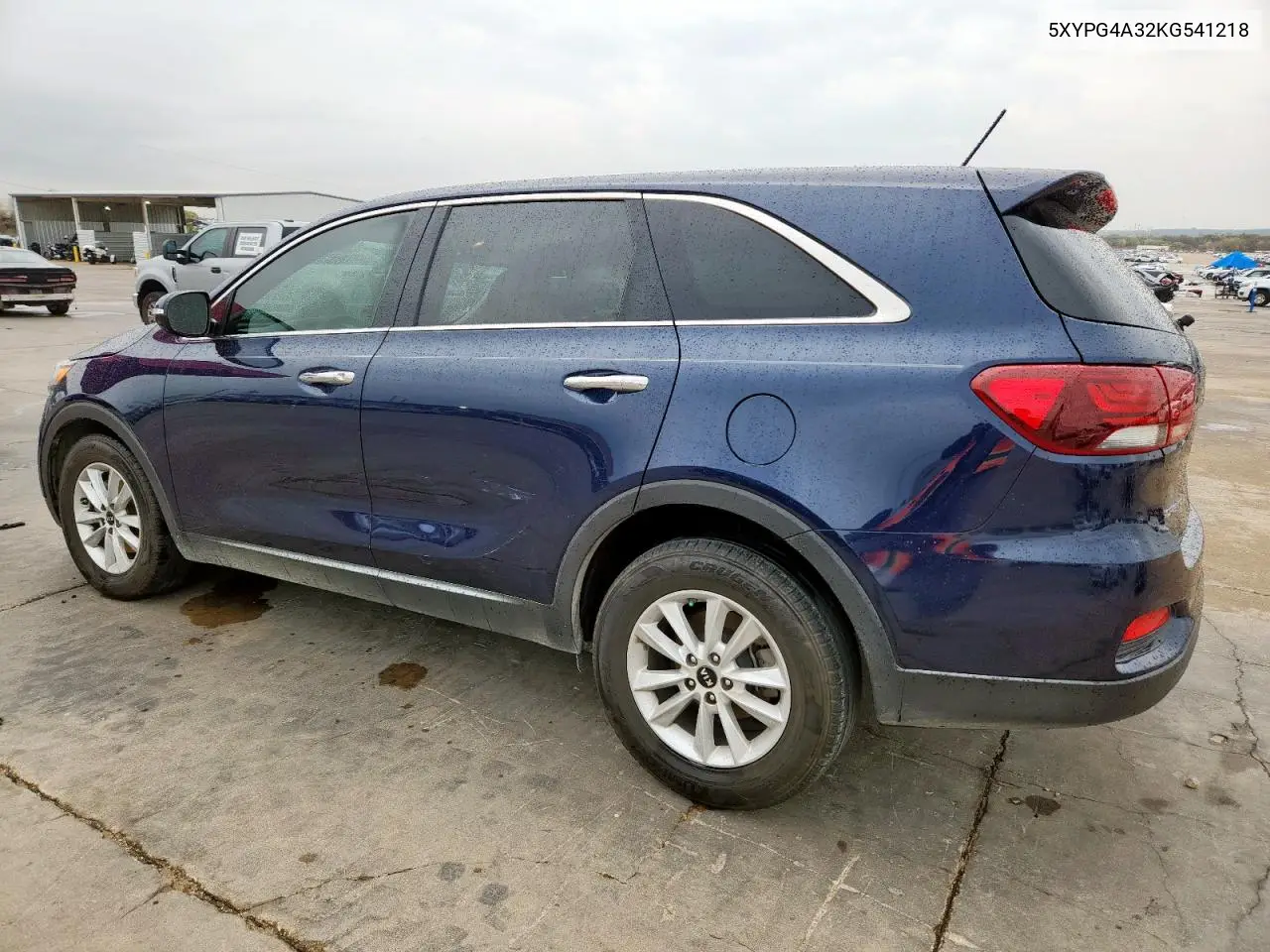 5XYPG4A32KG541218 2019 Kia Sorento L