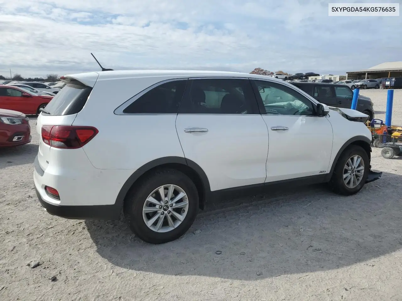 5XYPGDA54KG576635 2019 Kia Sorento Lx