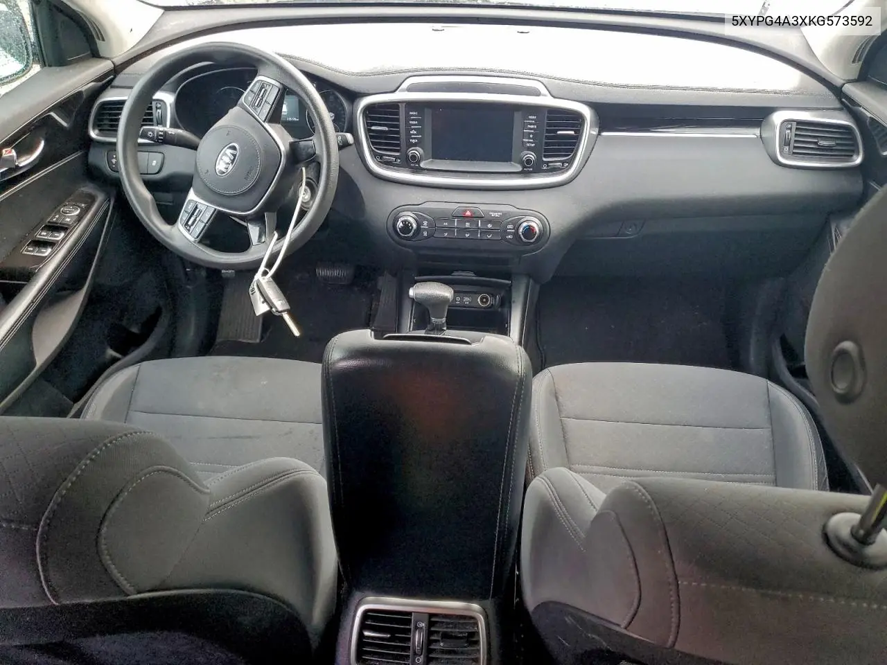 5XYPG4A3XKG573592 2019 Kia Sorento L
