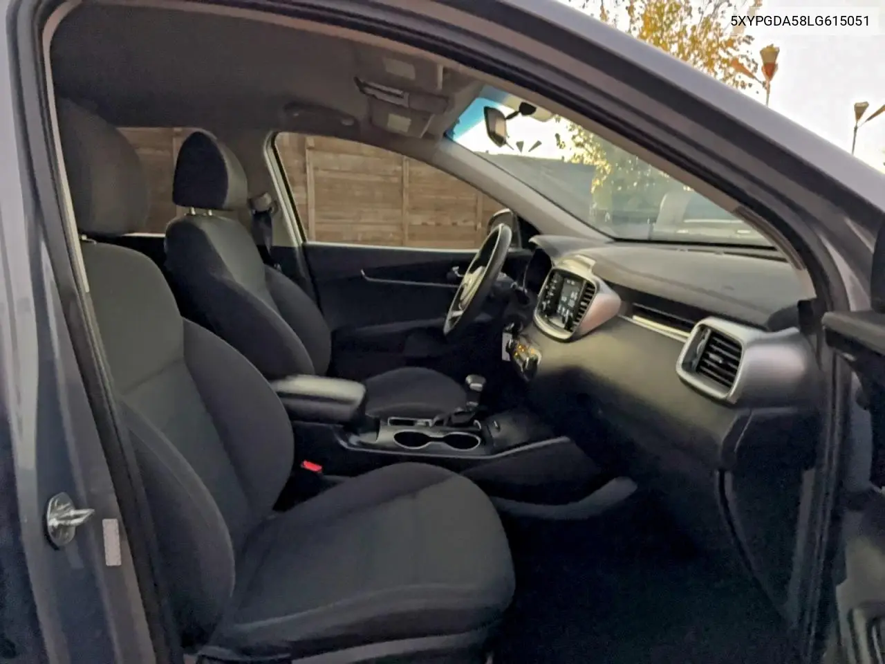 5XYPGDA58LG615051 2020 Kia Sorento S