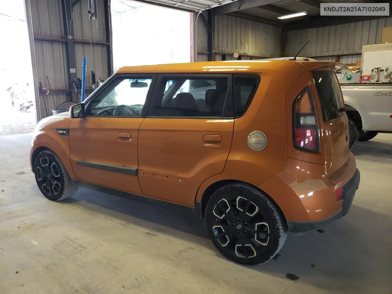 KNDJT2A21A7102049 2010 Kia Soul +