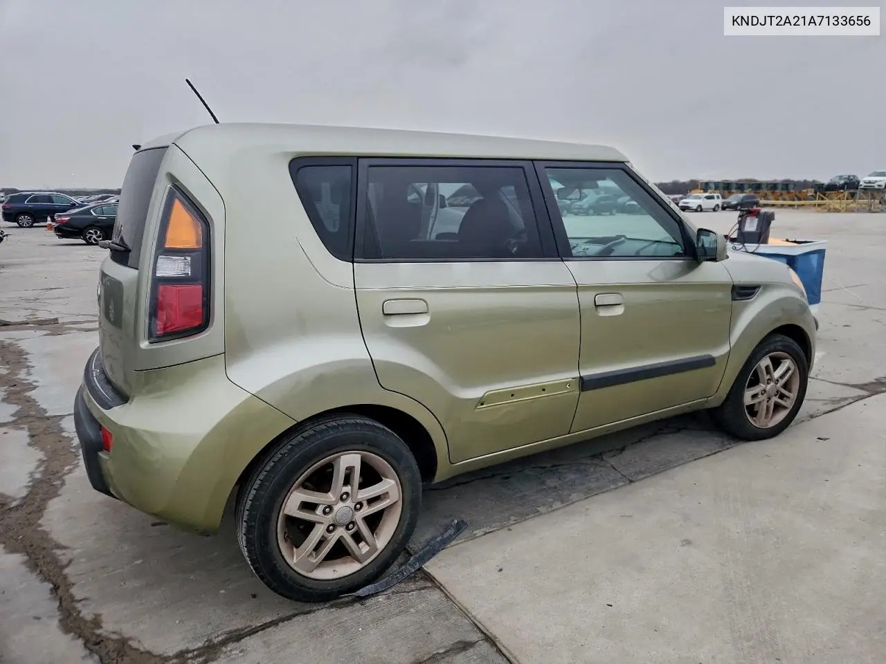 KNDJT2A21A7133656 2010 Kia Soul +