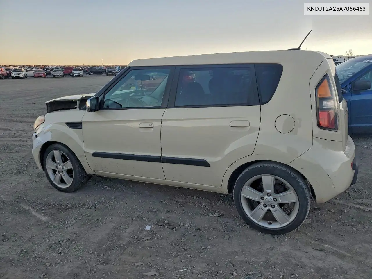 KNDJT2A25A7066463 2010 Kia Soul +