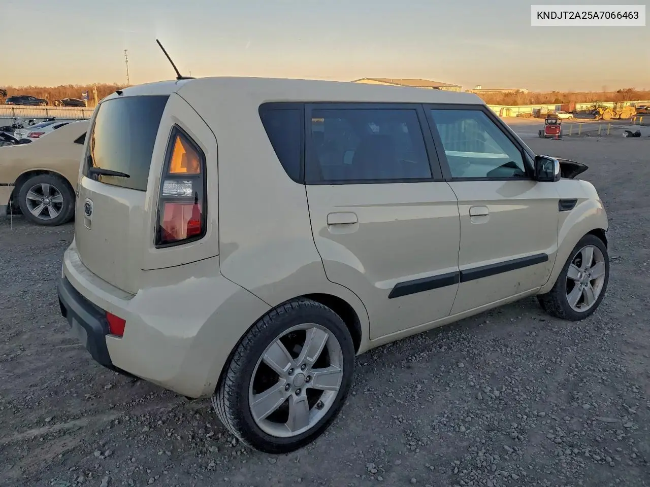 KNDJT2A25A7066463 2010 Kia Soul +