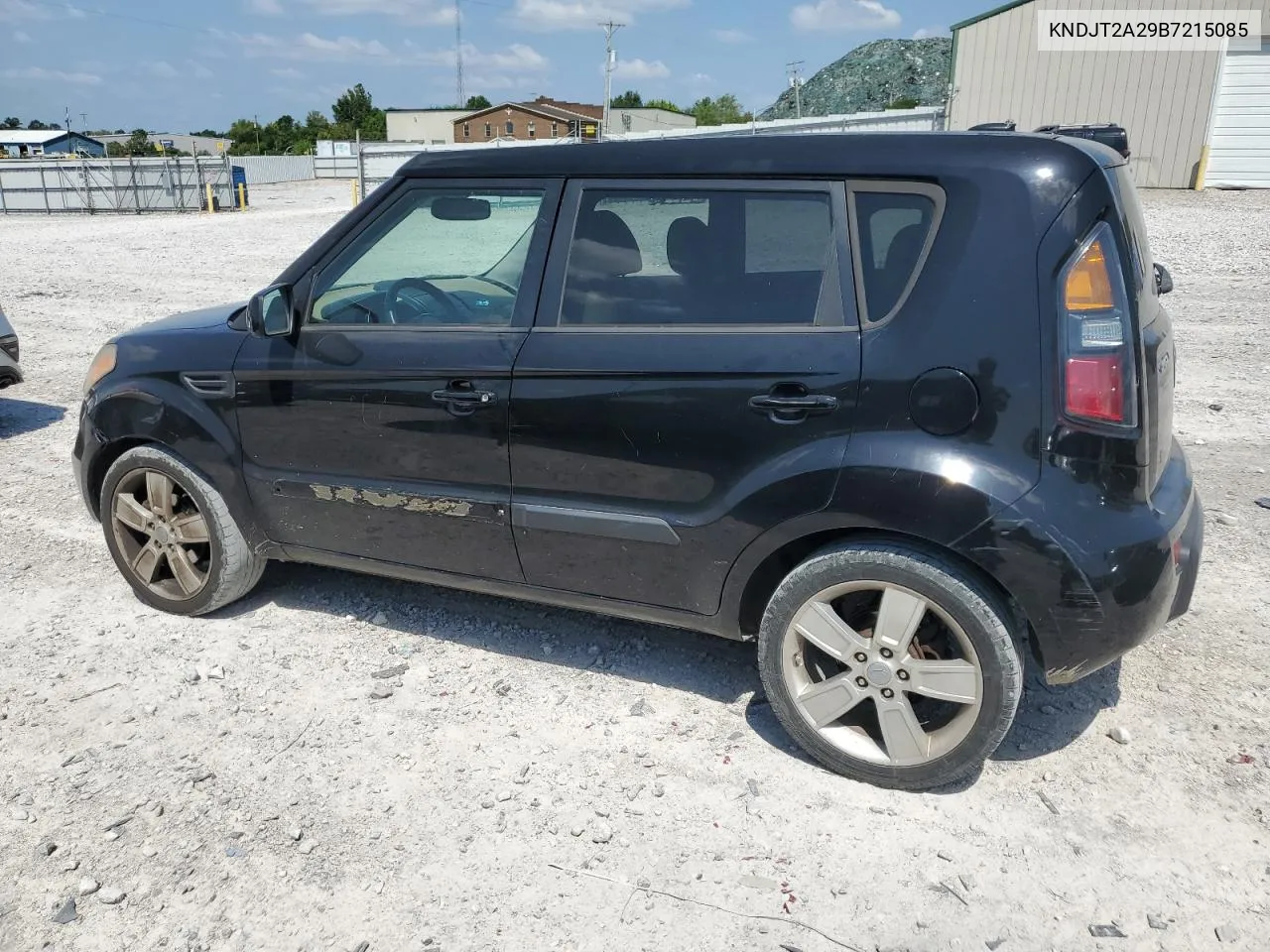 KNDJT2A29B7215085 2011 Kia Soul +