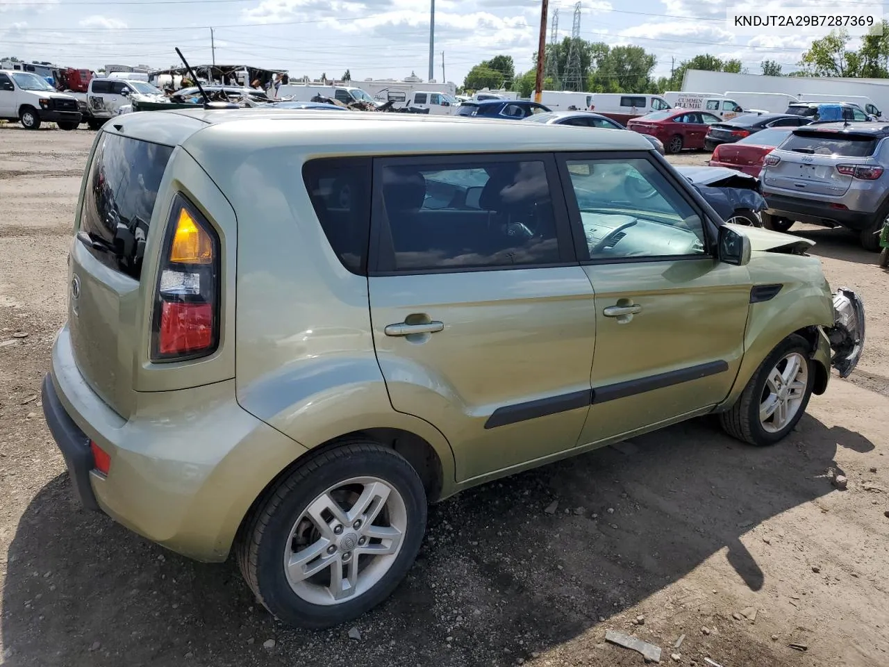 KNDJT2A29B7287369 2011 Kia Soul +