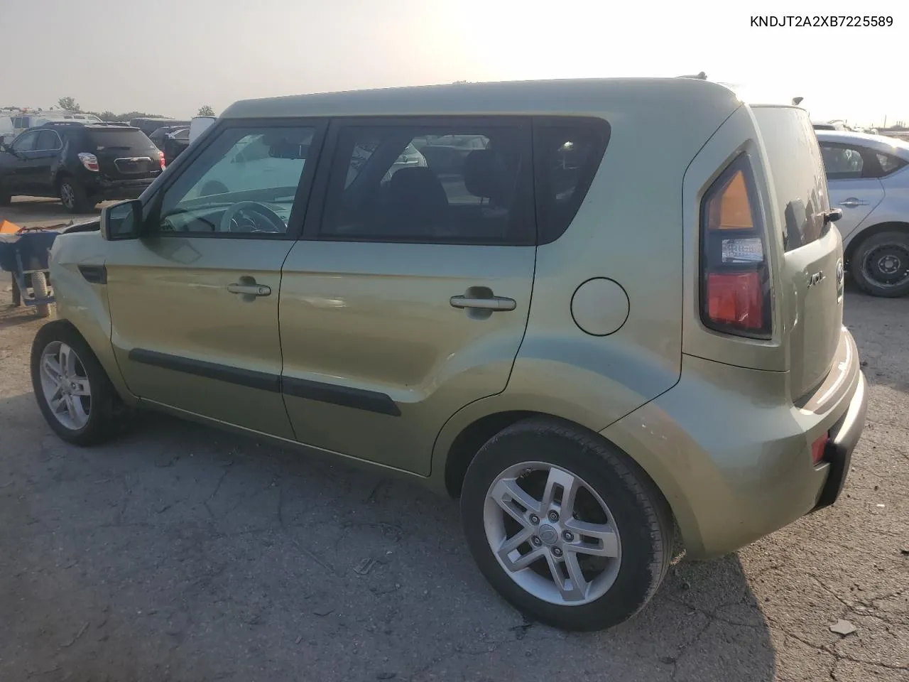 KNDJT2A2XB7225589 2011 Kia Soul +