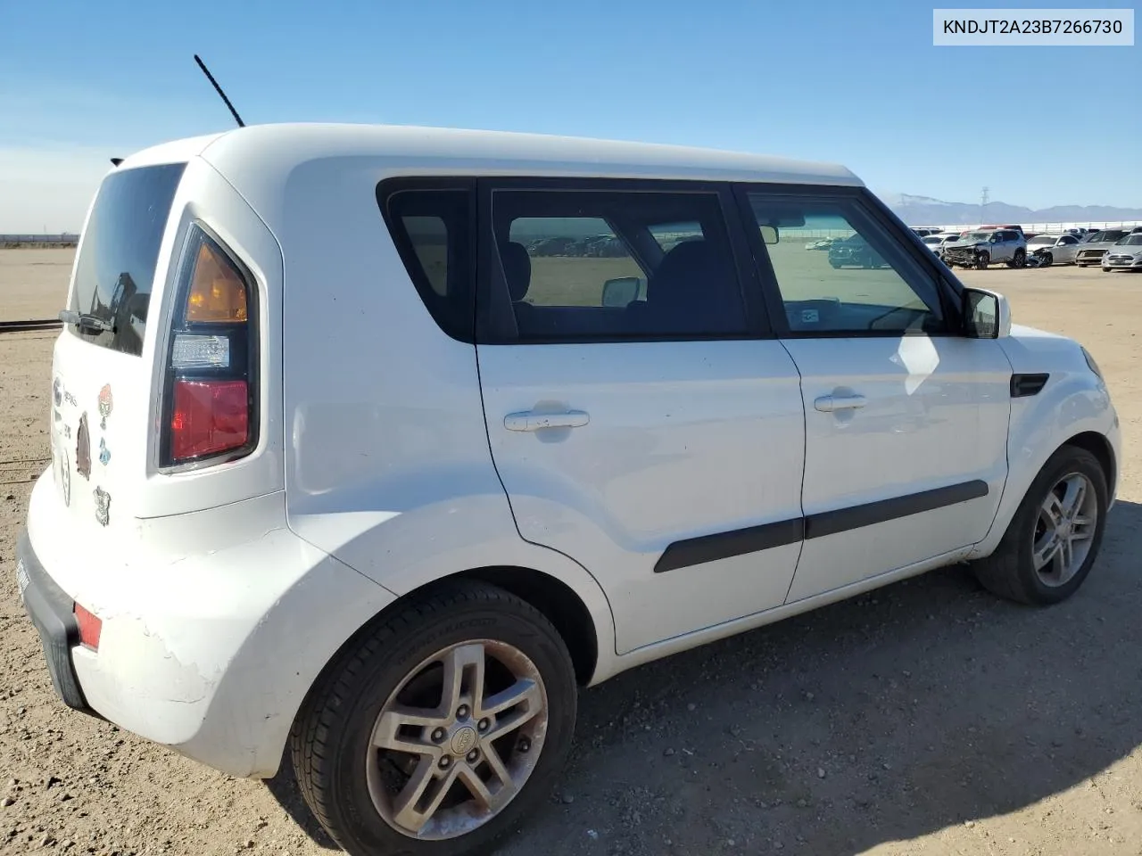 KNDJT2A23B7266730 2011 Kia Soul +