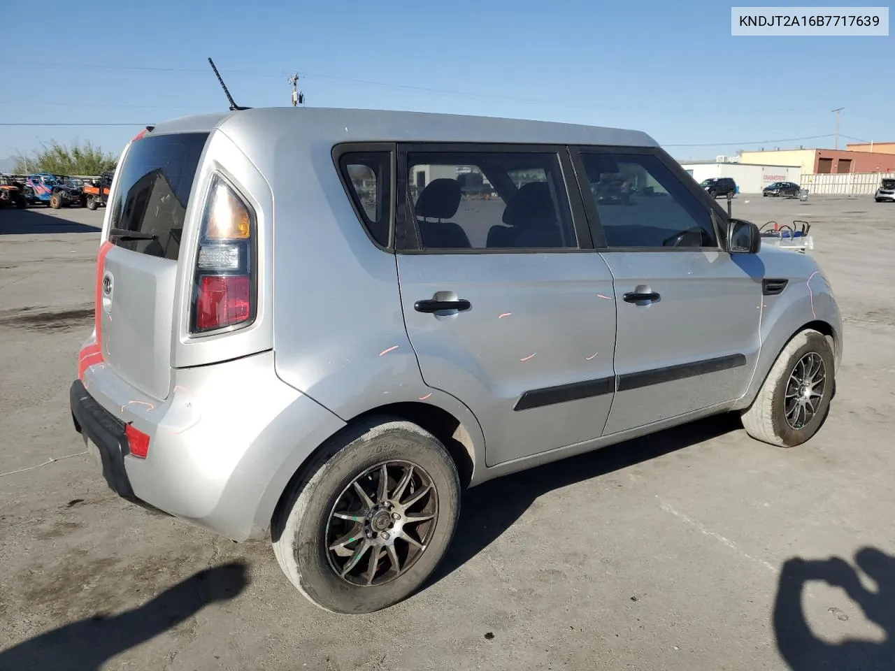 KNDJT2A16B7717639 2011 Kia Soul