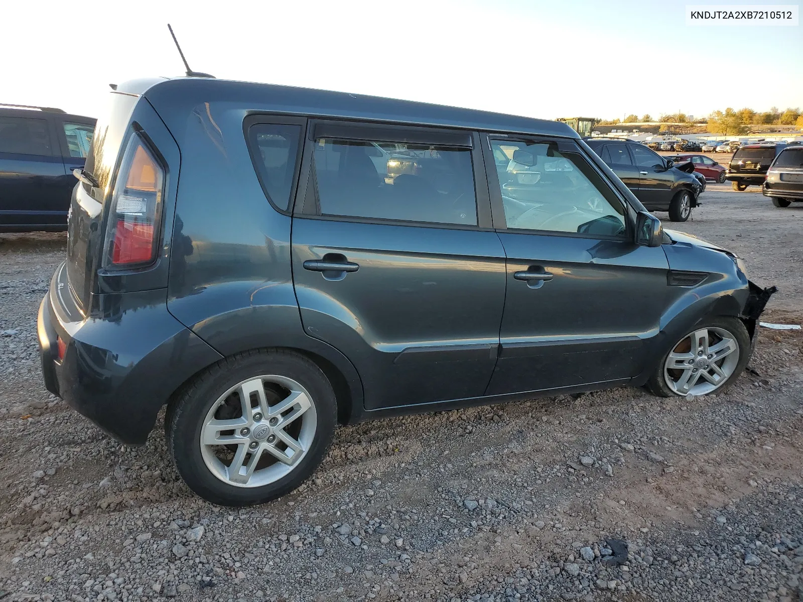 KNDJT2A2XB7210512 2011 Kia Soul +