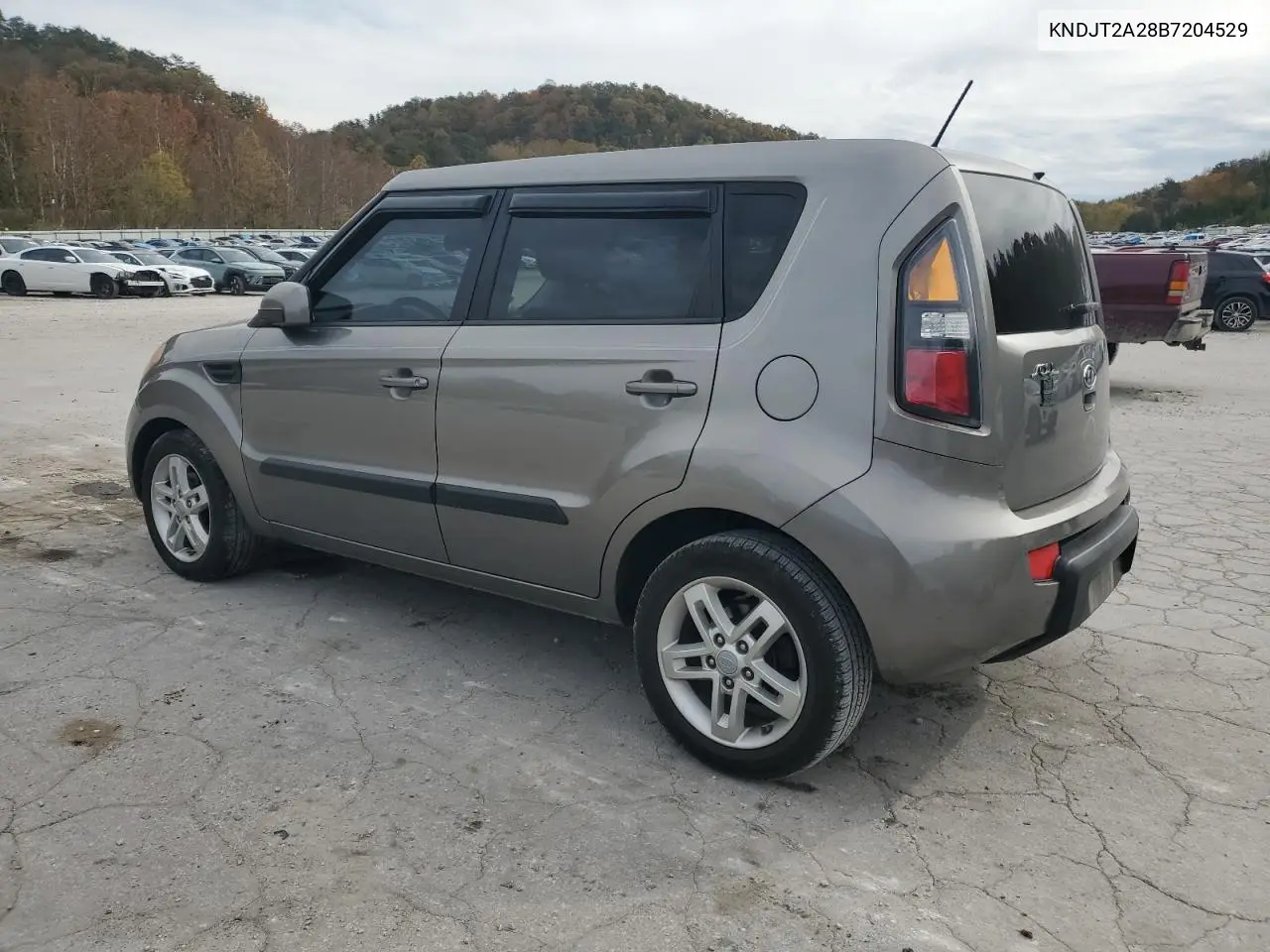 KNDJT2A28B7204529 2011 Kia Soul +