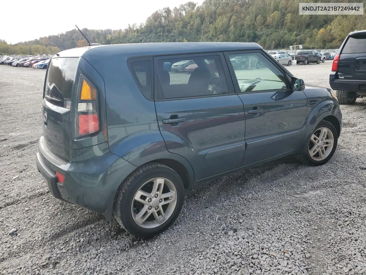 KNDJT2A21B7249442 2011 Kia Soul +