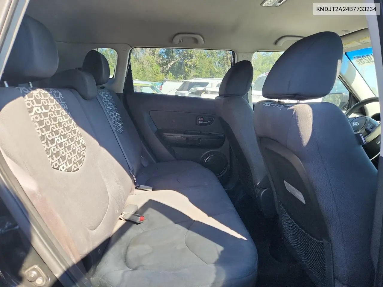 KNDJT2A24B7733234 2011 Kia Soul +