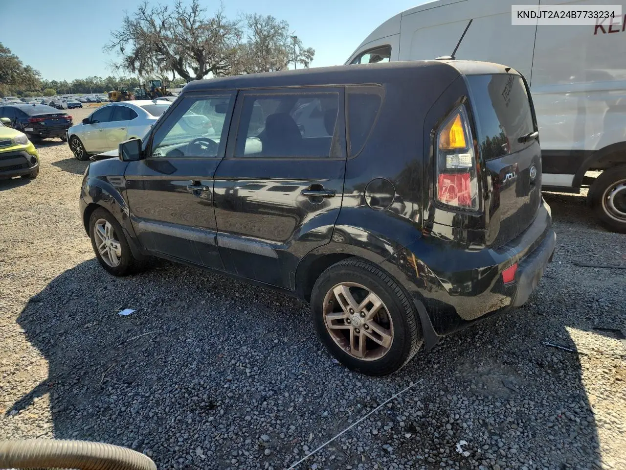 KNDJT2A24B7733234 2011 Kia Soul +