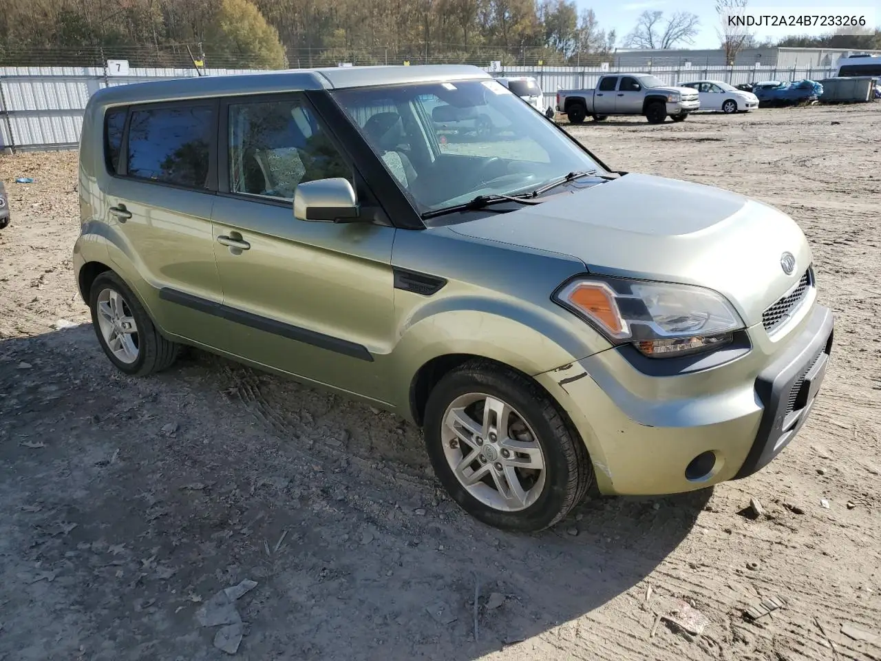 KNDJT2A24B7233266 2011 Kia Soul +