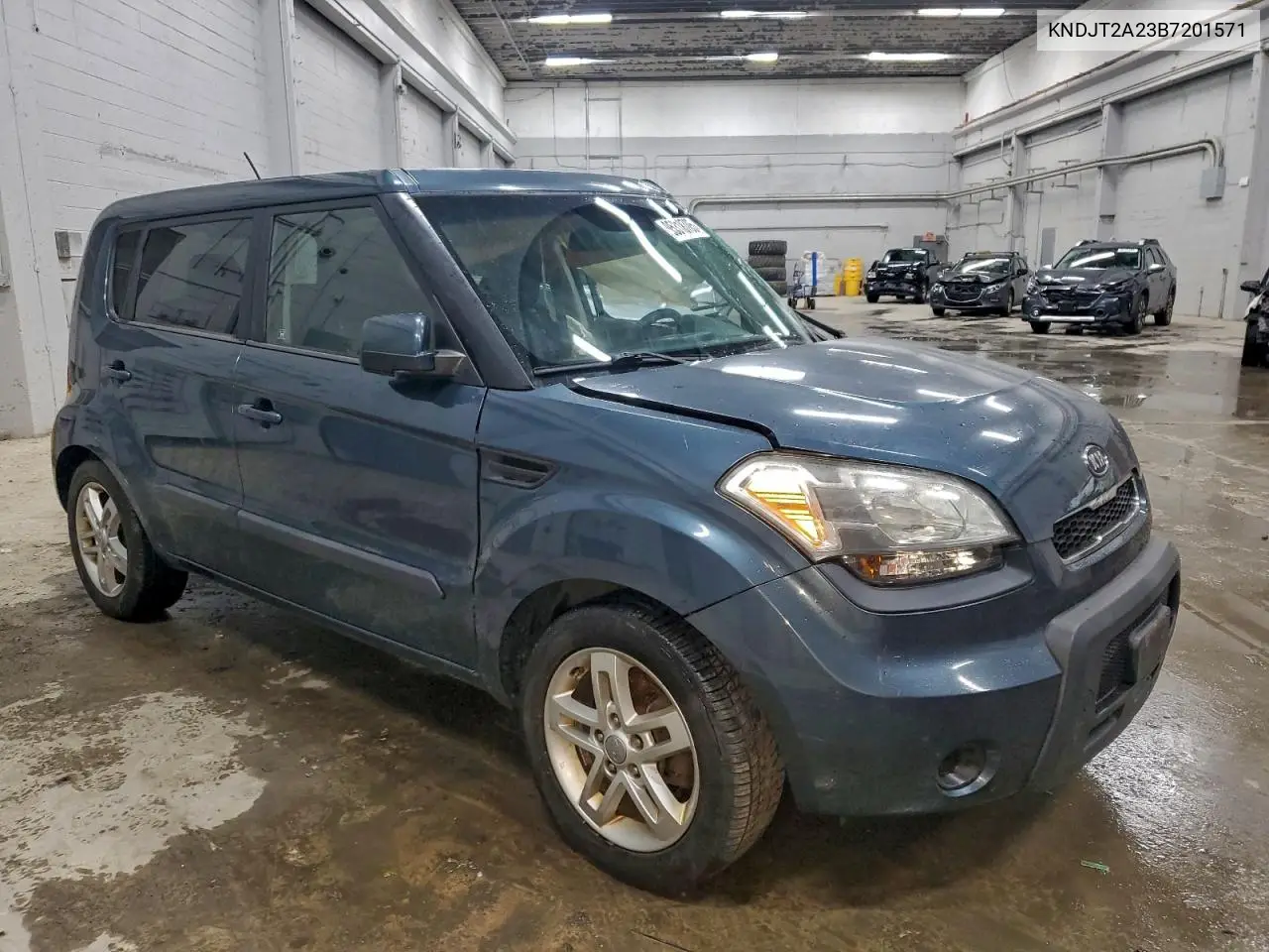 KNDJT2A23B7201571 2011 Kia Soul +