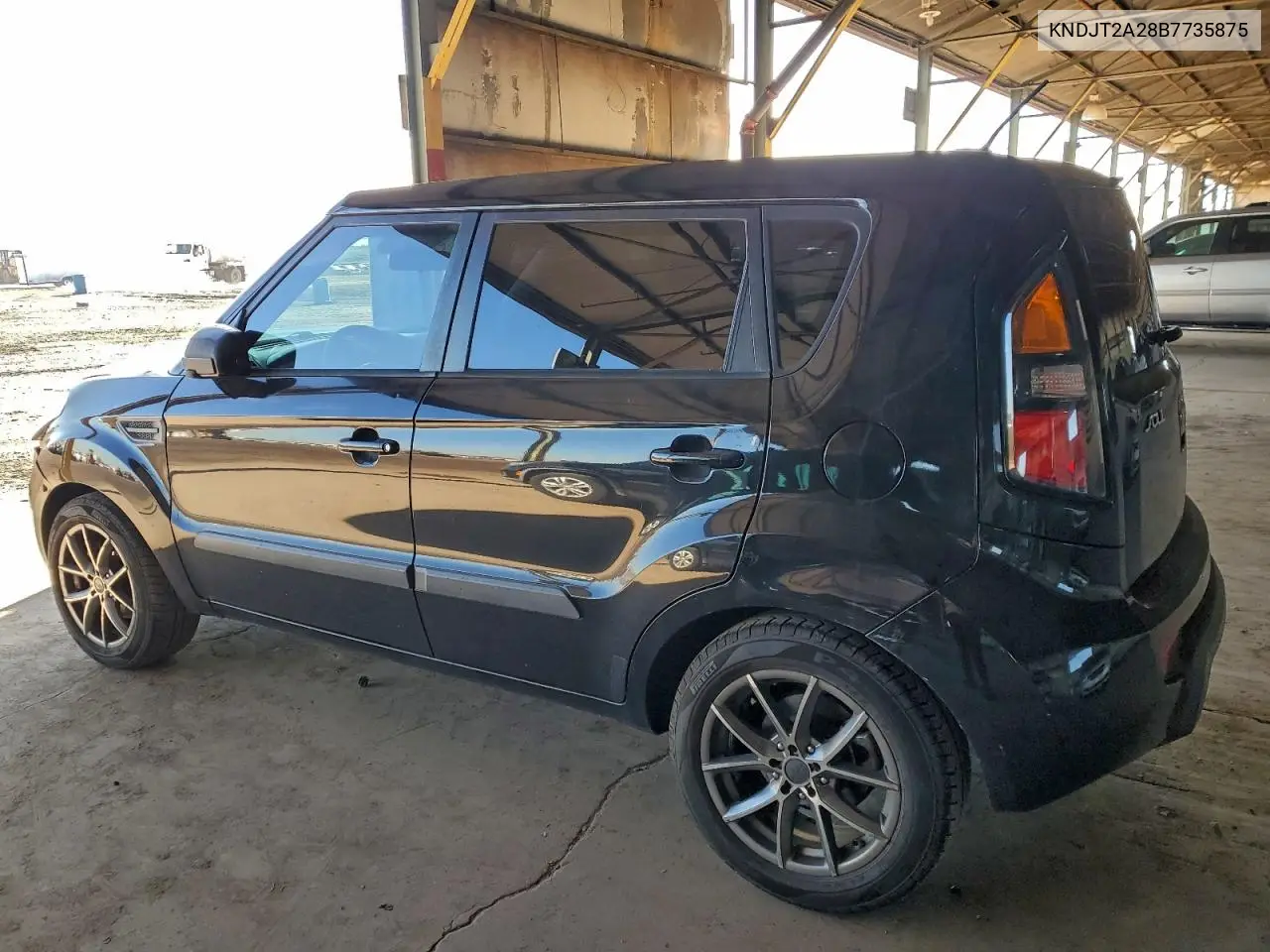 KNDJT2A28B7735875 2011 Kia Soul +