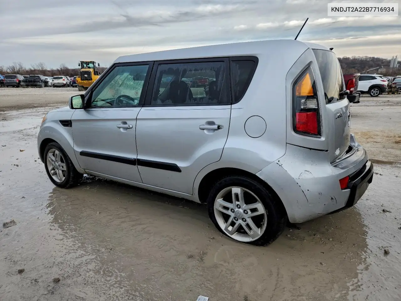 KNDJT2A22B7716934 2011 Kia Soul +