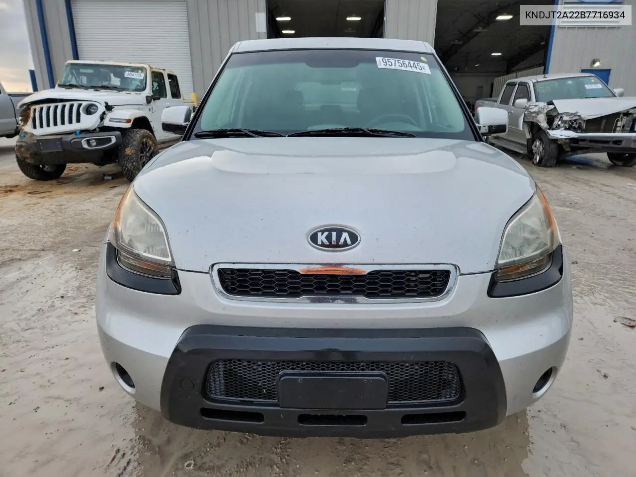 KNDJT2A22B7716934 2011 Kia Soul +