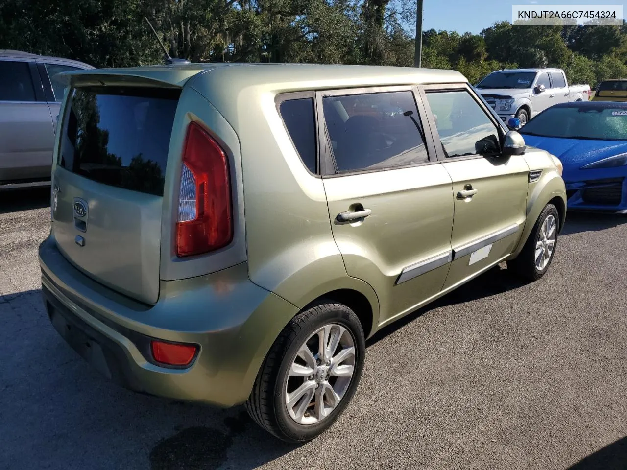 KNDJT2A66C7454324 2012 Kia Soul +