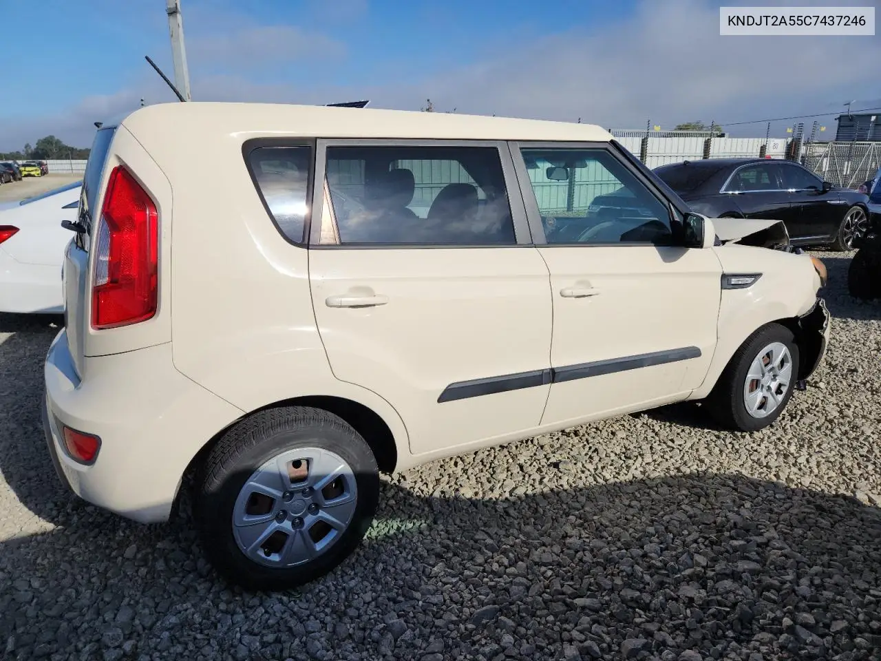 KNDJT2A55C7437246 2012 Kia Soul