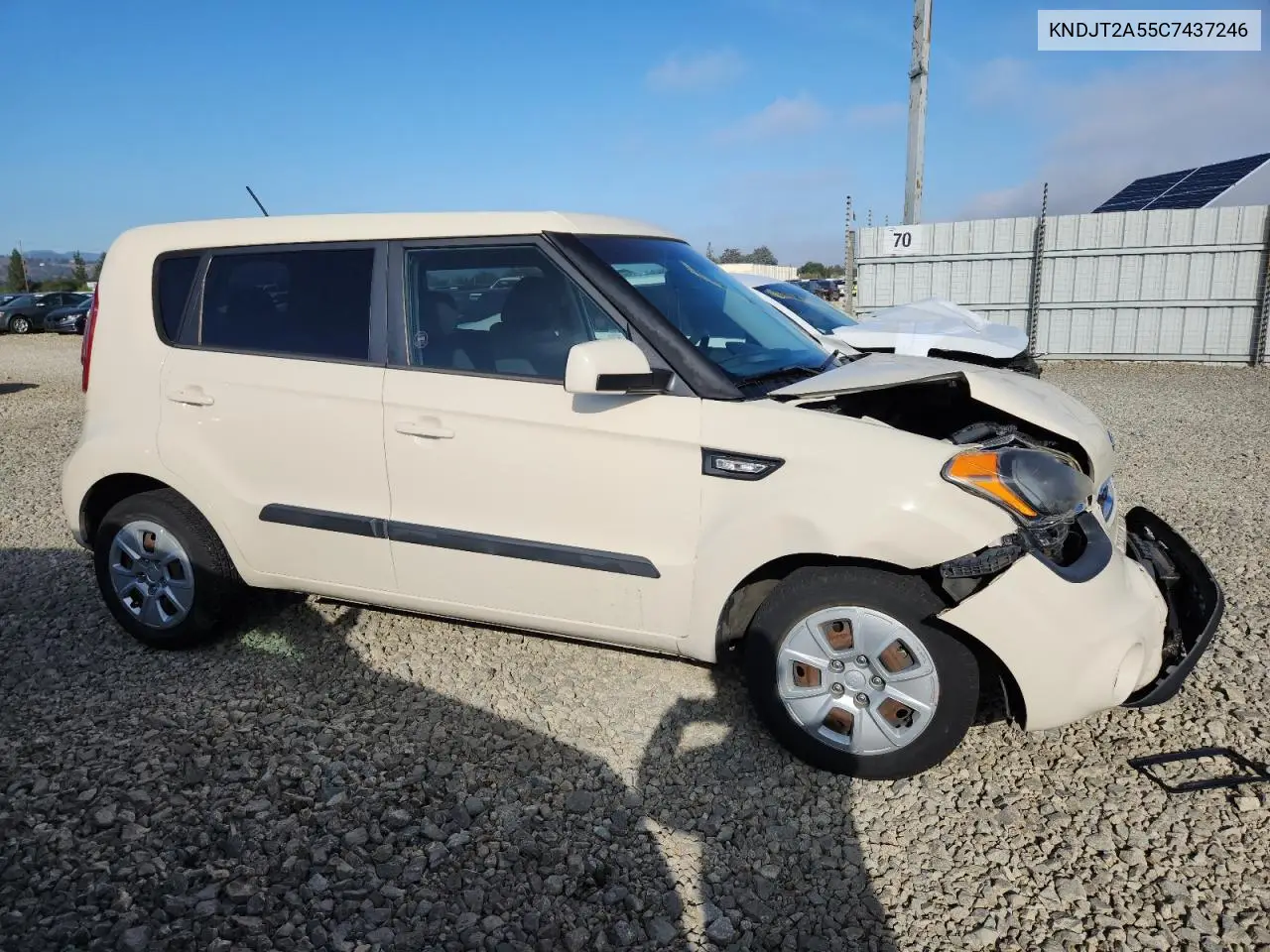 KNDJT2A55C7437246 2012 Kia Soul