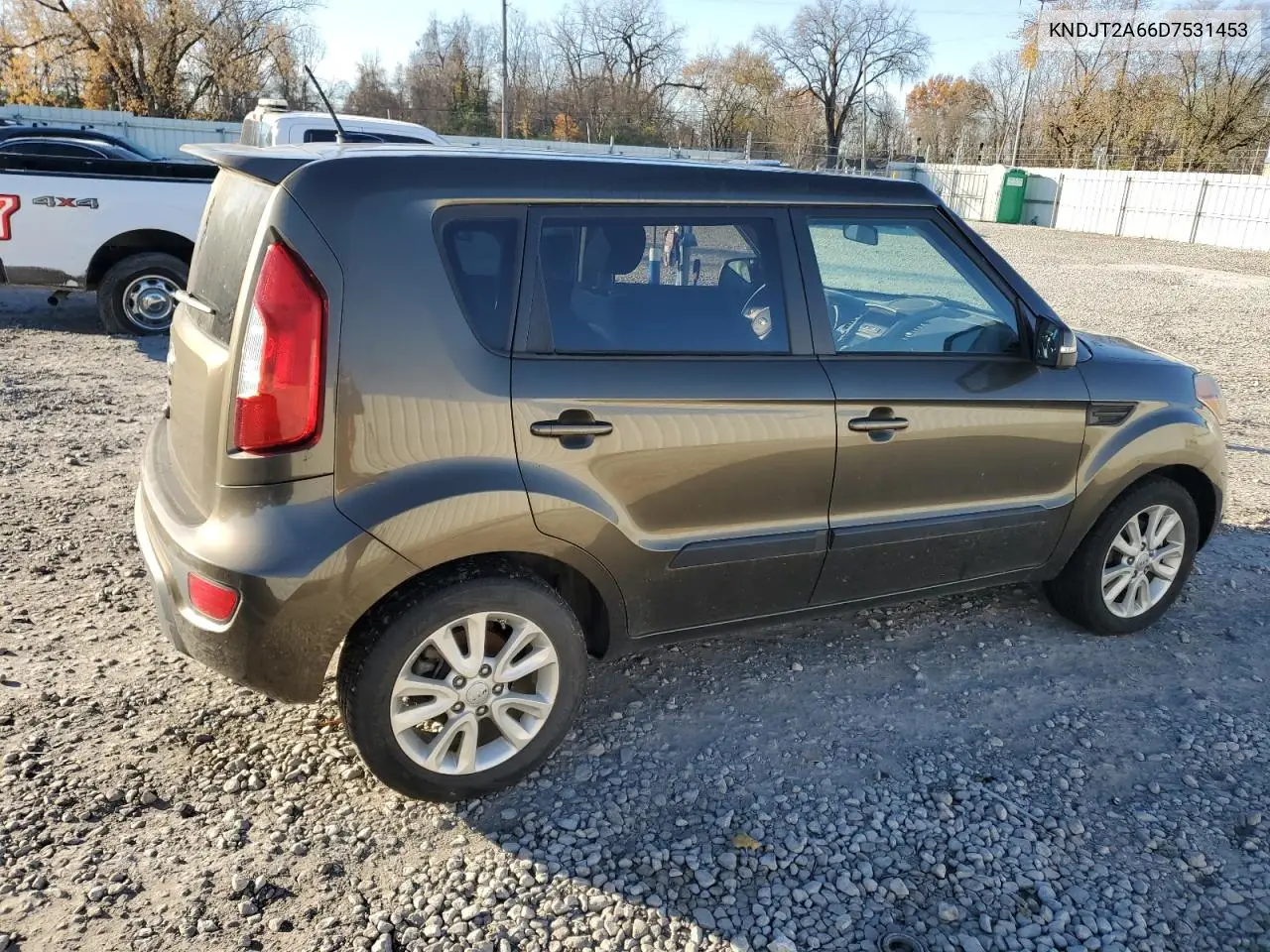 KNDJT2A66D7531453 2013 Kia Soul