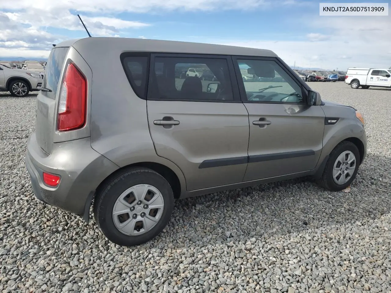 KNDJT2A50D7513909 2013 Kia Soul