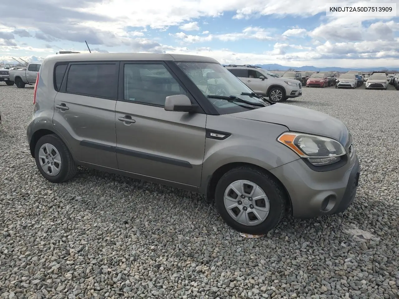 KNDJT2A50D7513909 2013 Kia Soul