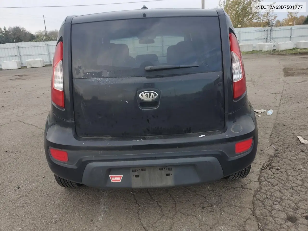 KNDJT2A63D7501777 2013 Kia Soul +