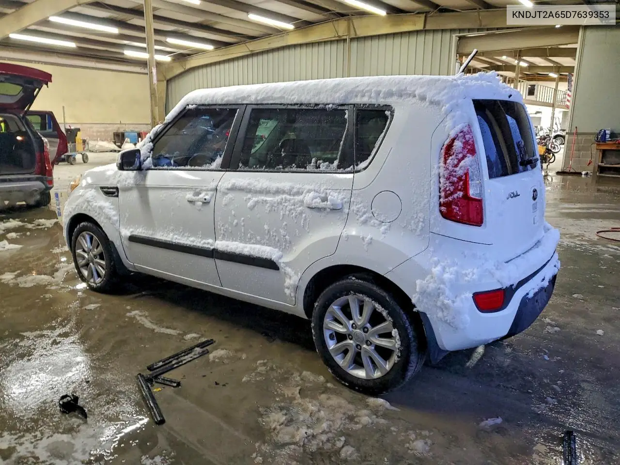 KNDJT2A65D7639353 2013 Kia Soul +