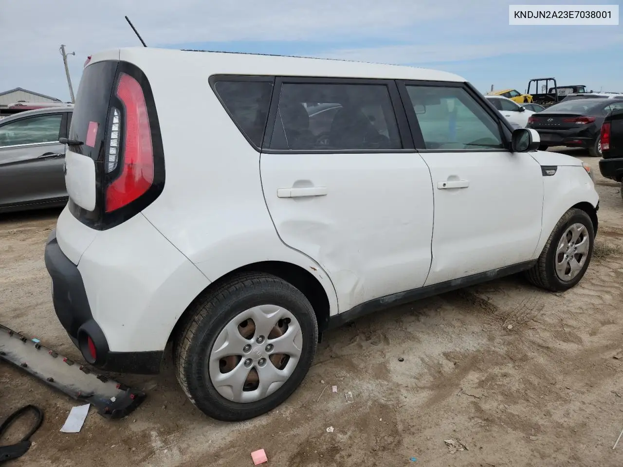 KNDJN2A23E7038001 2014 Kia Soul