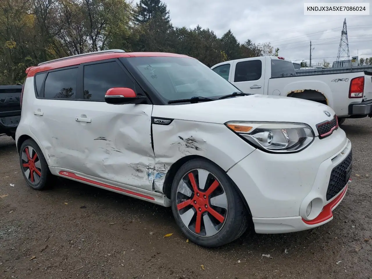 KNDJX3A5XE7086024 2014 Kia Soul !