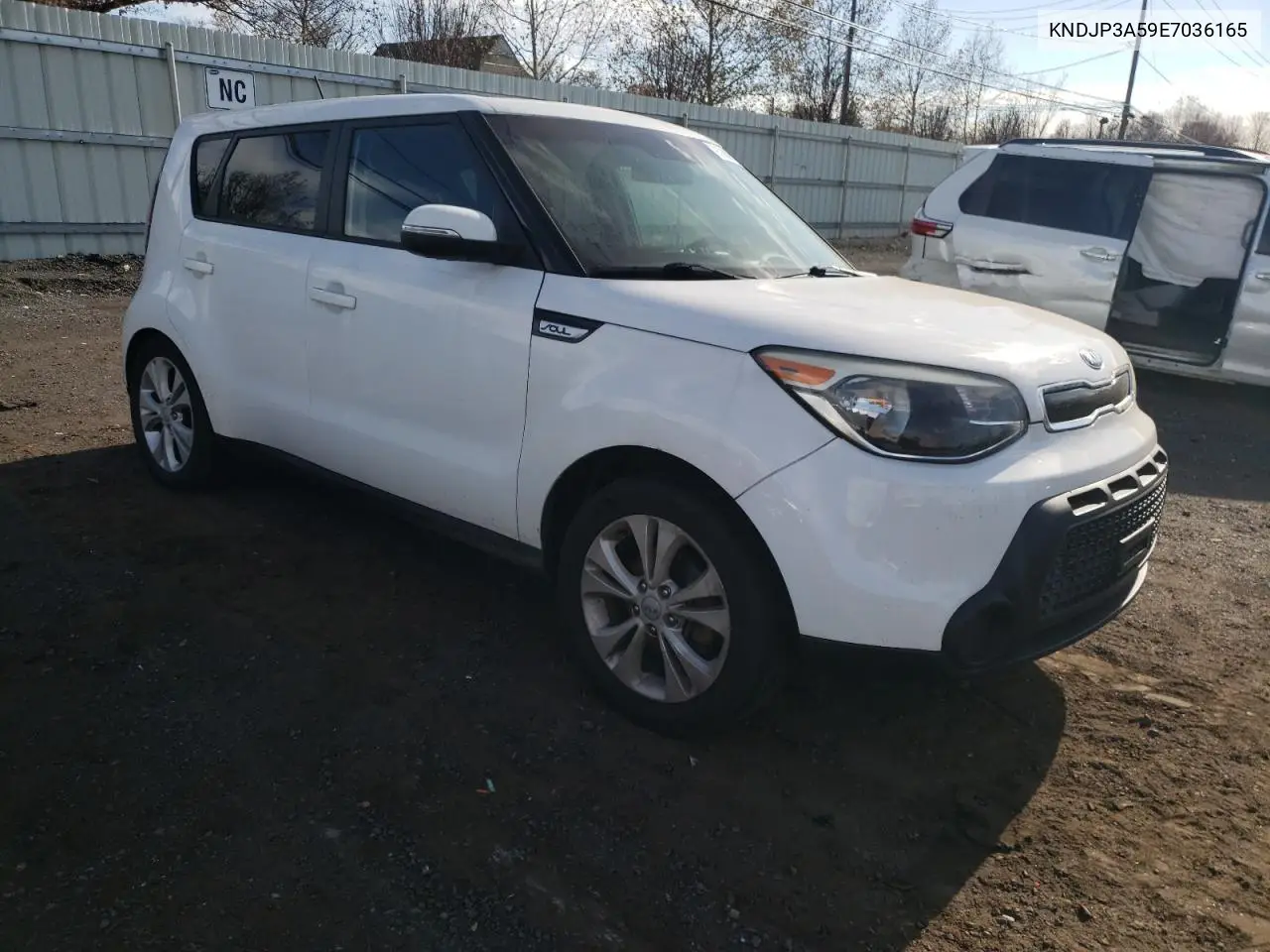 KNDJP3A59E7036165 2014 Kia Soul +