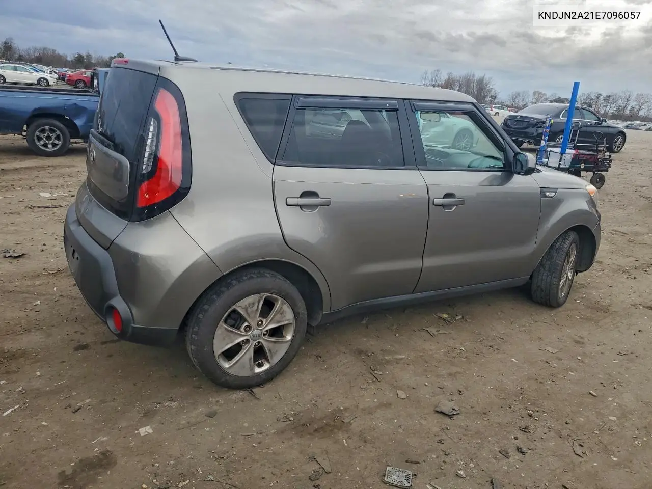 KNDJN2A21E7096057 2014 Kia Soul