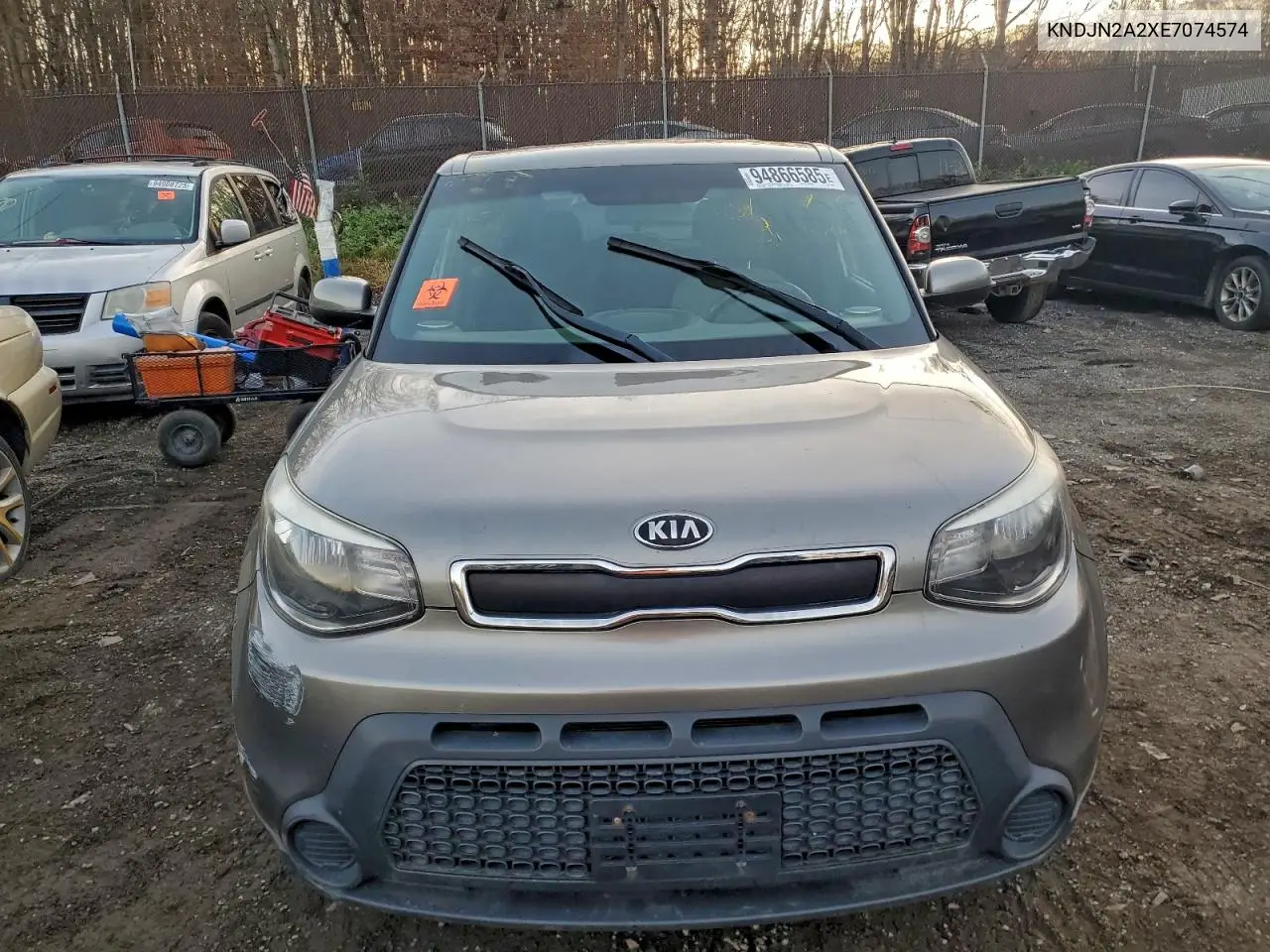 KNDJN2A2XE7074574 2014 Kia Soul