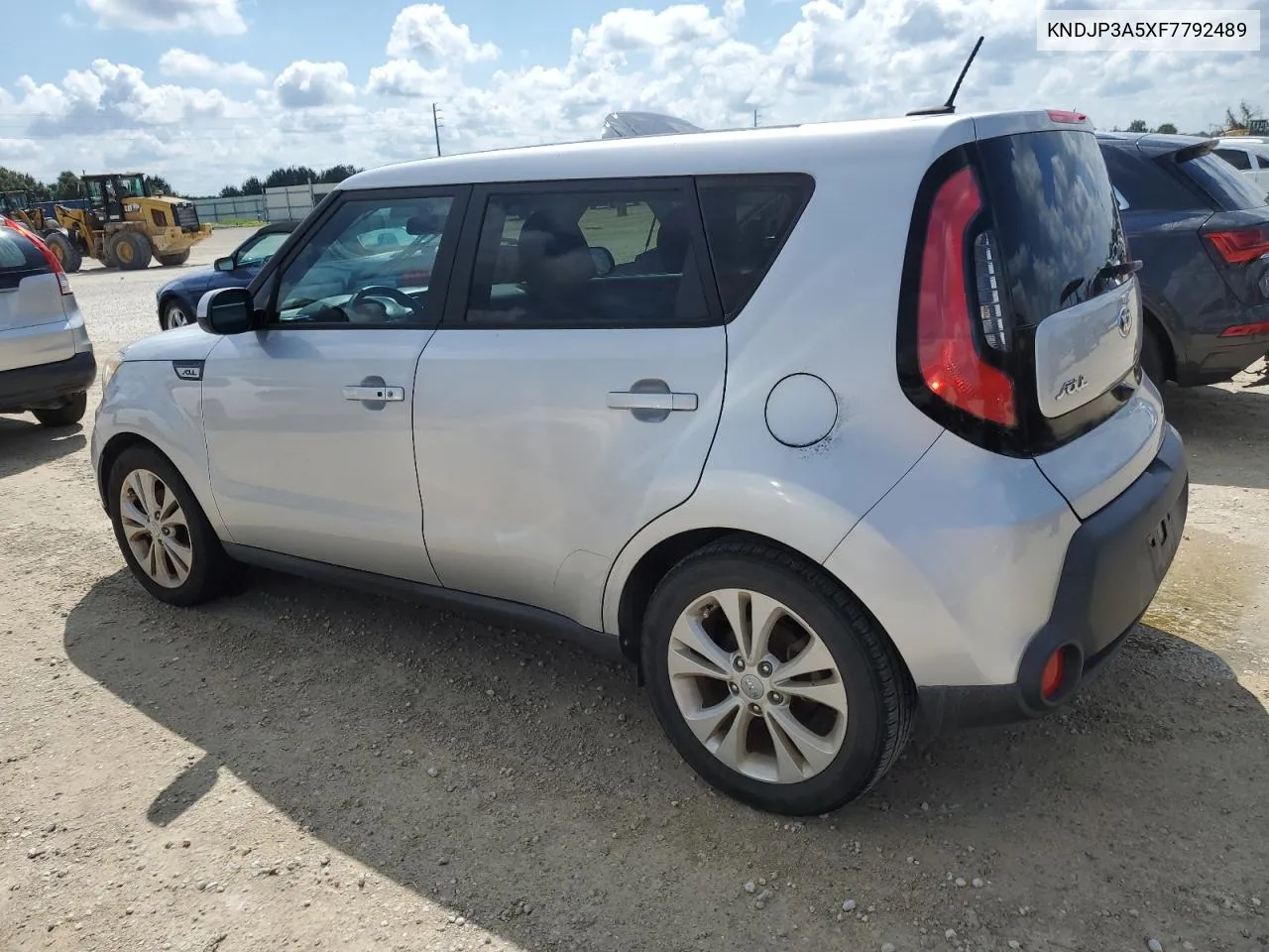 KNDJP3A5XF7792489 2015 Kia Soul +