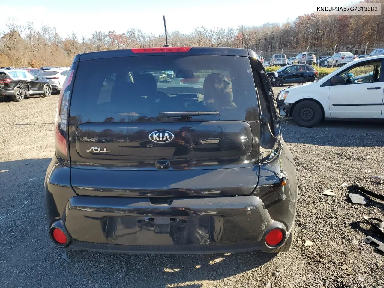 KNDJP3A57G7313382 2016 Kia Soul +