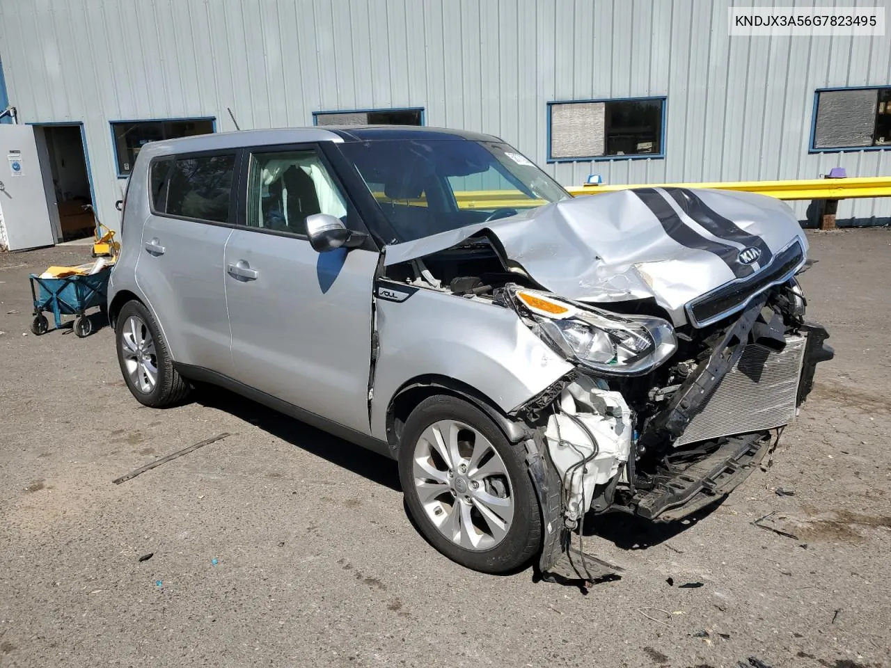 KNDJX3A56G7823495 2016 Kia Soul !