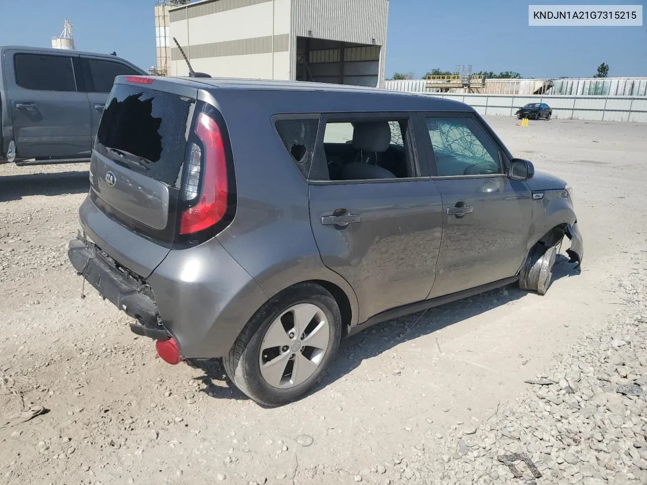 KNDJN1A21G7315215 2016 Kia Soul