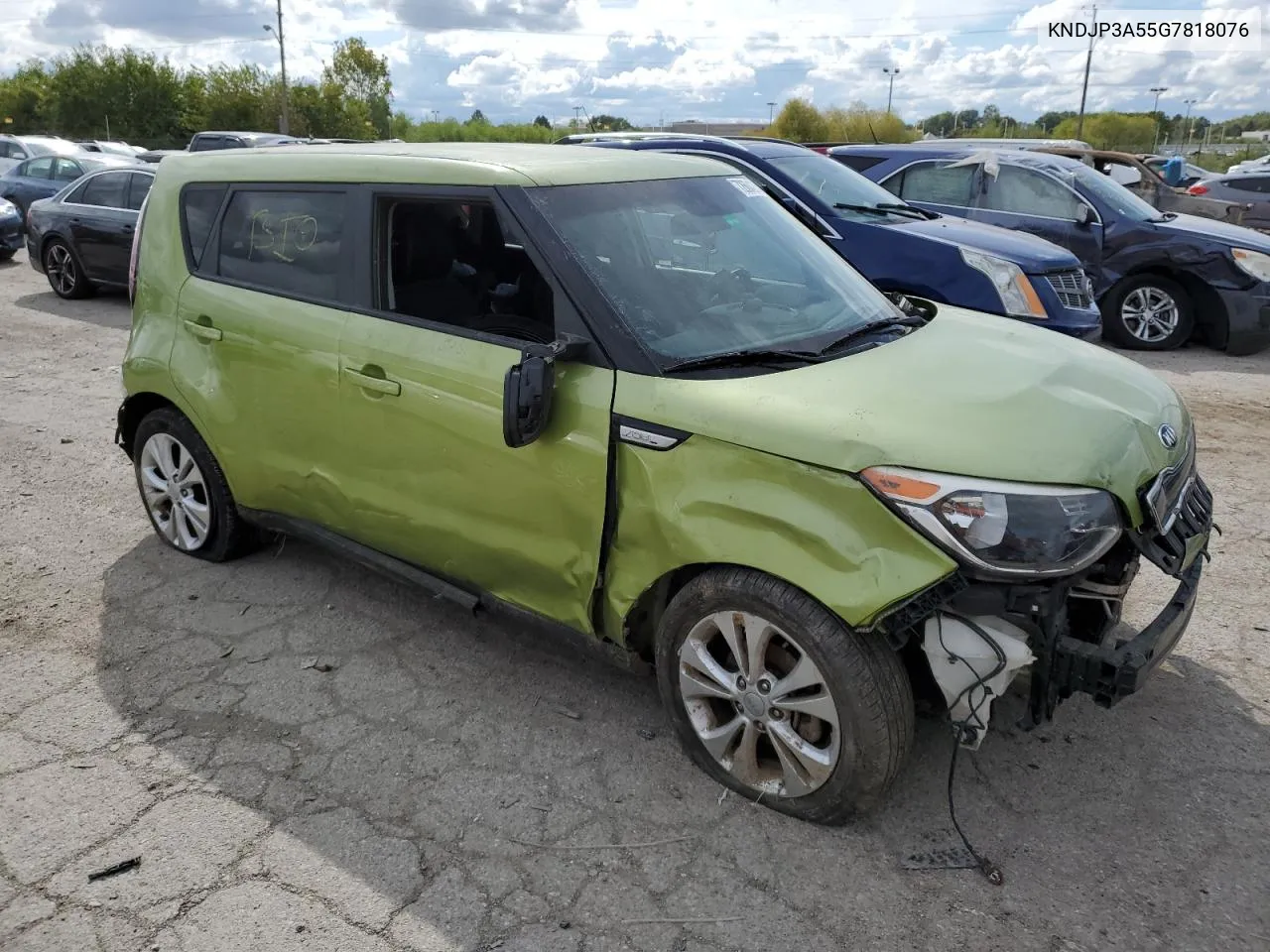 KNDJP3A55G7818076 2016 Kia Soul +