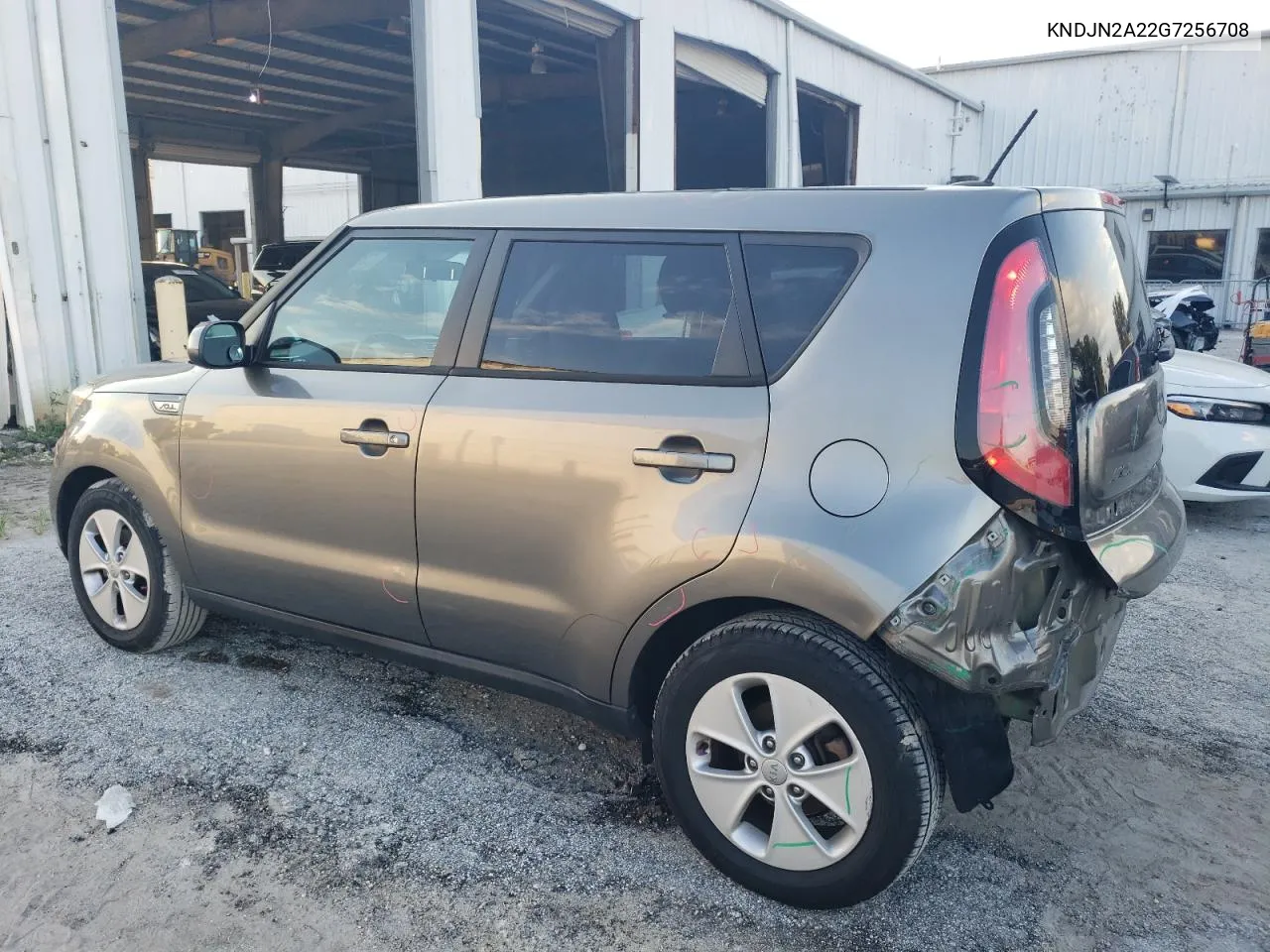 KNDJN2A22G7256708 2016 Kia Soul