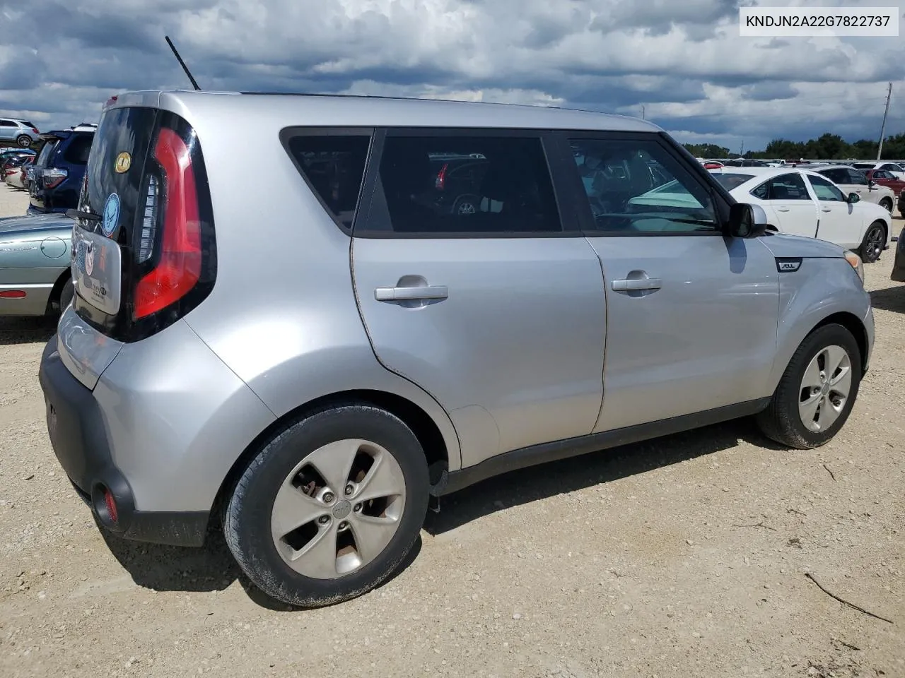 KNDJN2A22G7822737 2016 Kia Soul