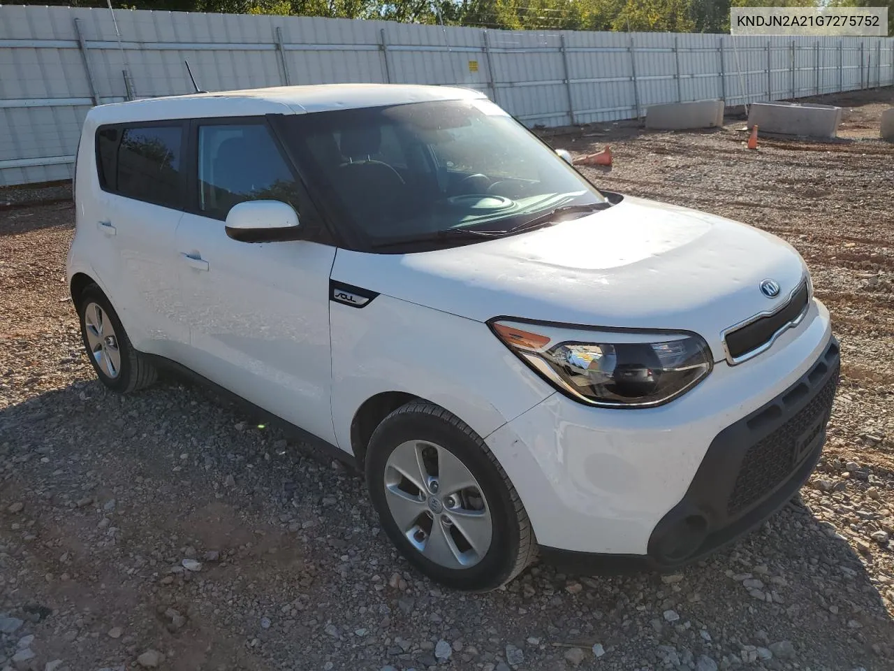 KNDJN2A21G7275752 2016 Kia Soul