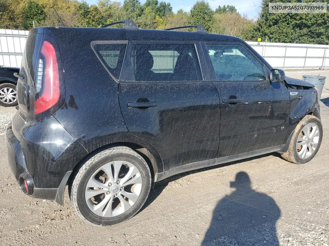 KNDJP3A52G7393965 2016 Kia Soul +