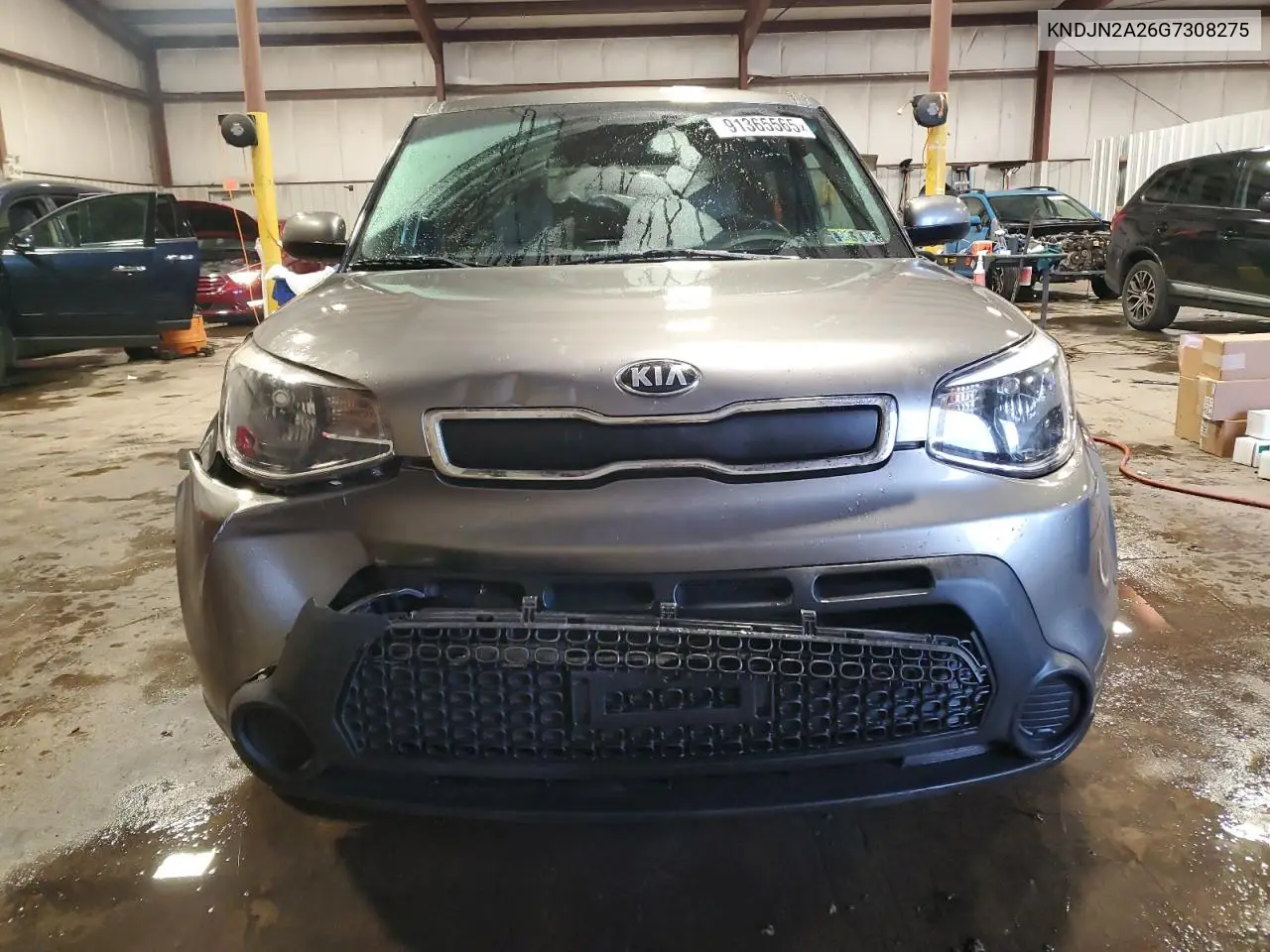 KNDJN2A26G7308275 2016 Kia Soul