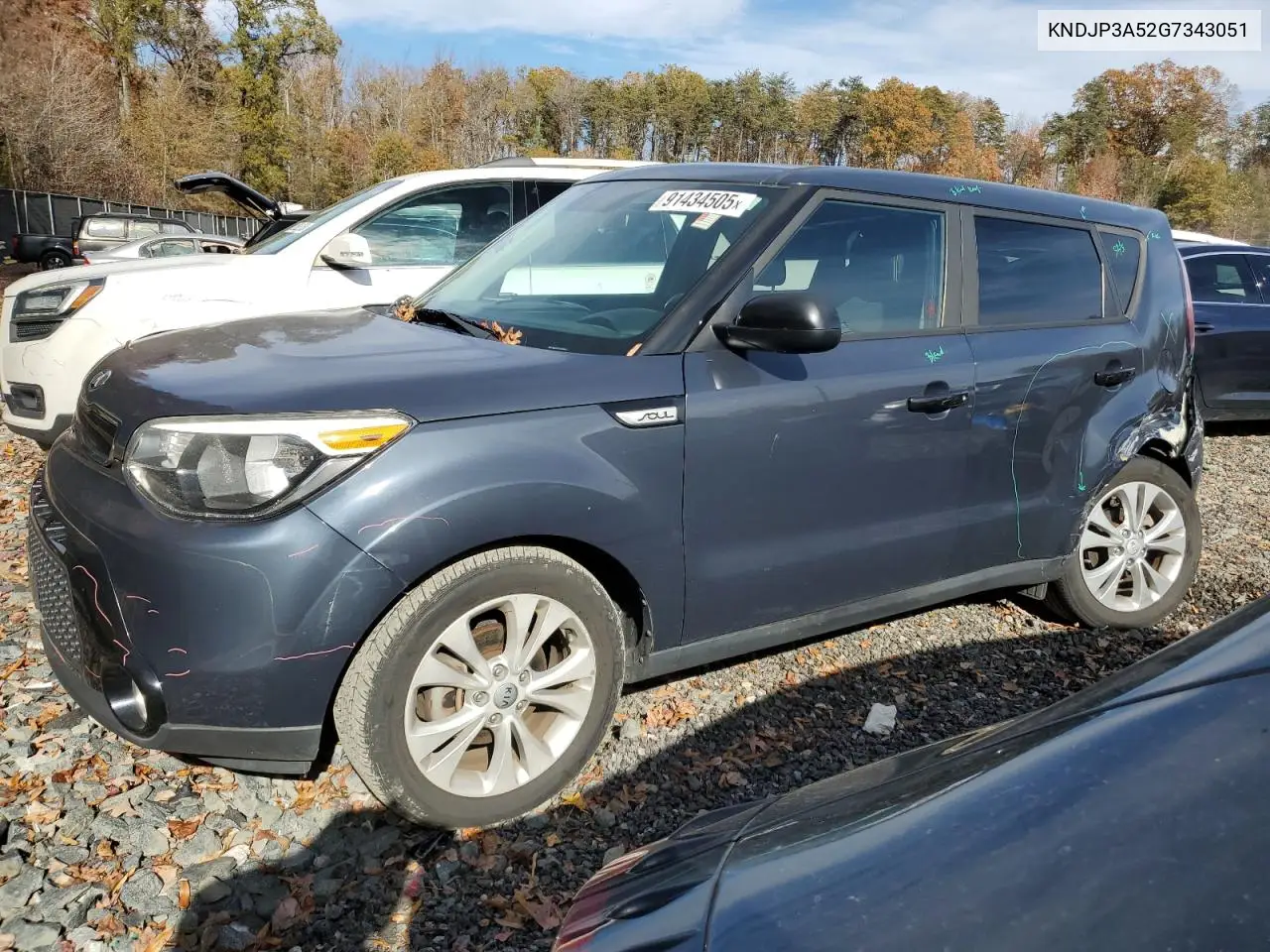 KNDJP3A52G7343051 2016 Kia Soul +