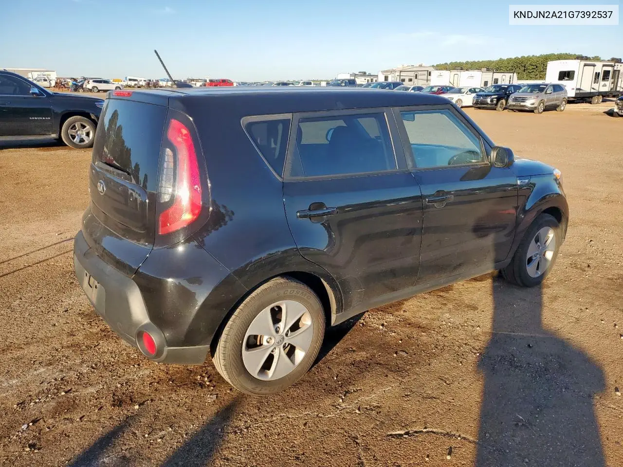 KNDJN2A21G7392537 2016 Kia Soul
